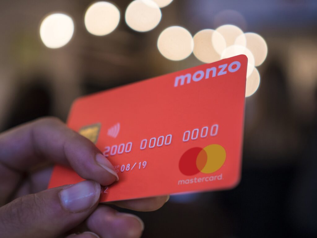 Monzo:珊瑚卡 Monzo:珊瑚卡